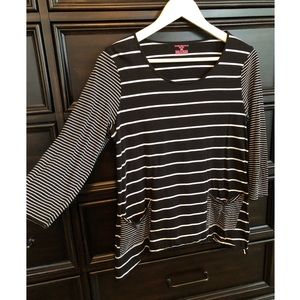 Jones New York Sport Striped Top M
